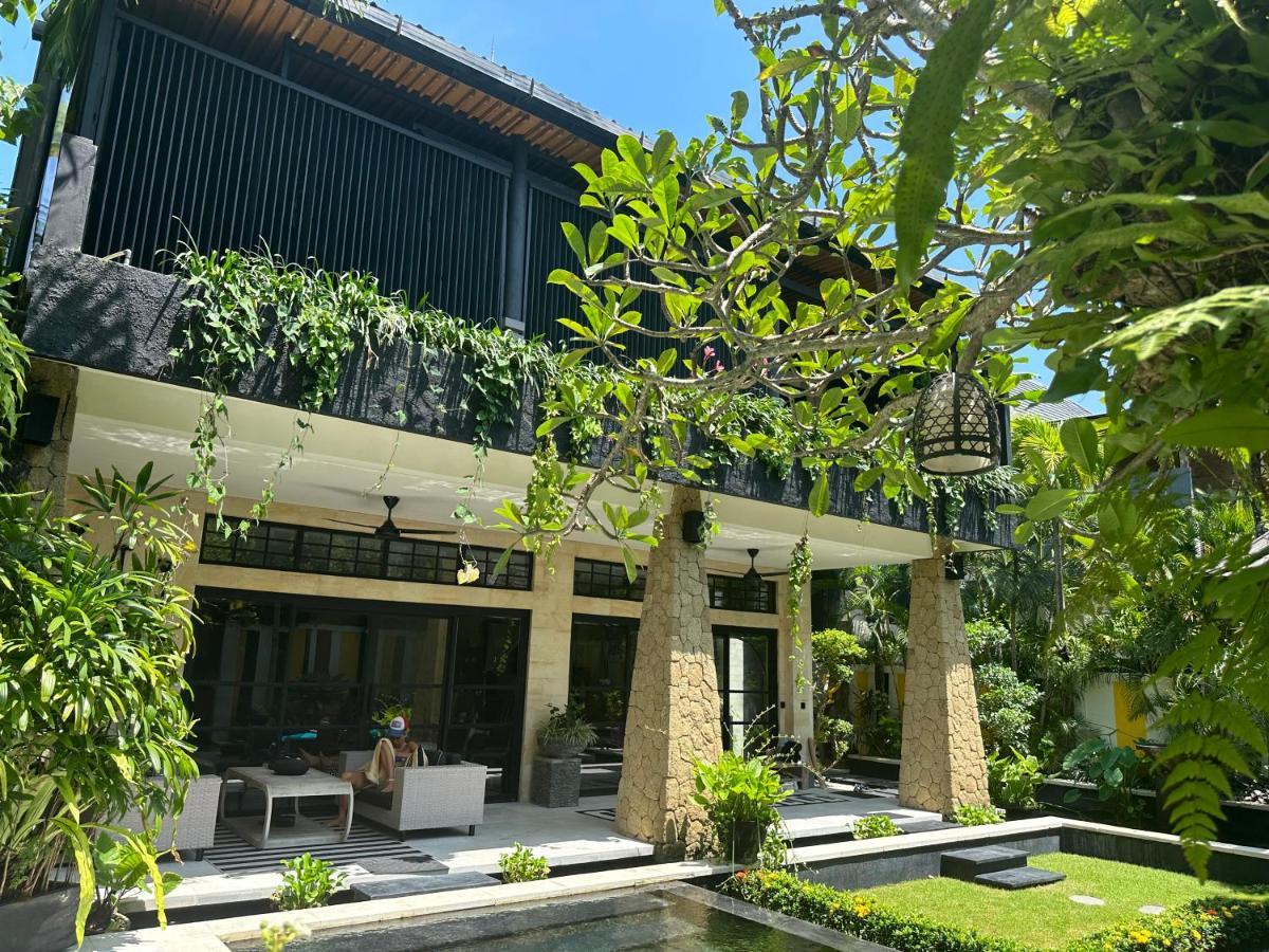 Amanputri Villa Семіньяк Екстер'єр фото